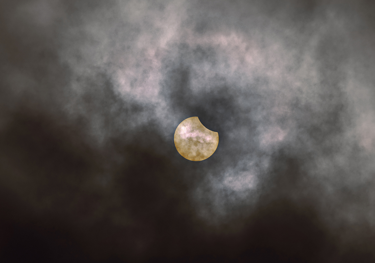 Partial solar eclipse, 29 March 2025. Egidio Veranda, Northern Italy. Equipment: Panasonic Fz10002 held freehand. Exposure: f/11 1/3200 sec, ISO 125. Software: Photoshop
