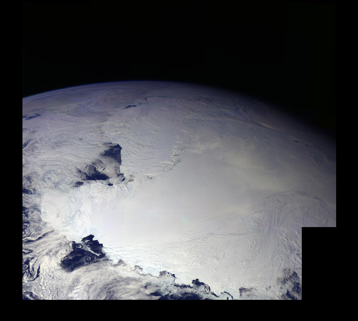 A view of the Ross Ice Shelf, Antarctica from space, as seen by the Galileo orbiter. Credit: NASA/JPL
