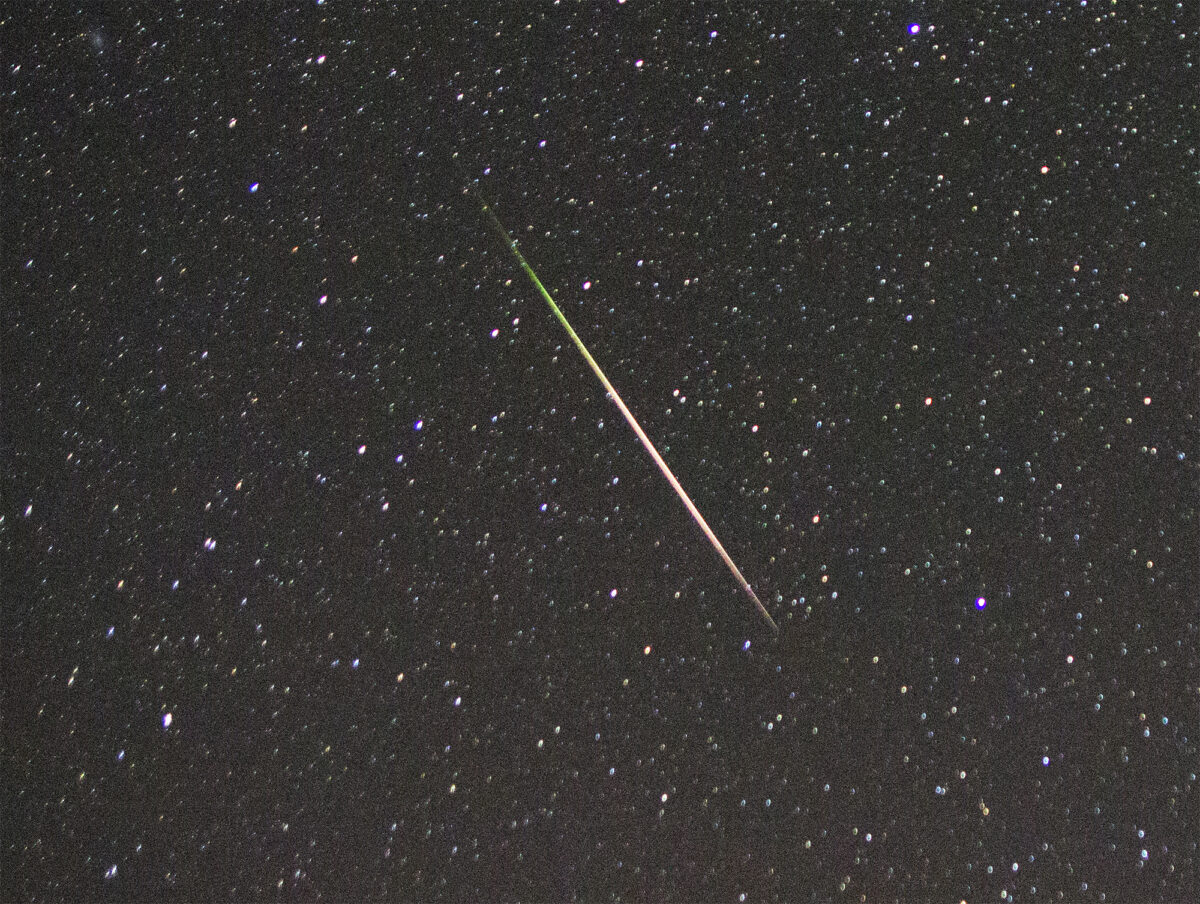 Sporadic meteors are not connected to meteor showers. Credit Pete Lawrence Sporadic meteors are not connected to meteor showers. Credit Pete Lawrence