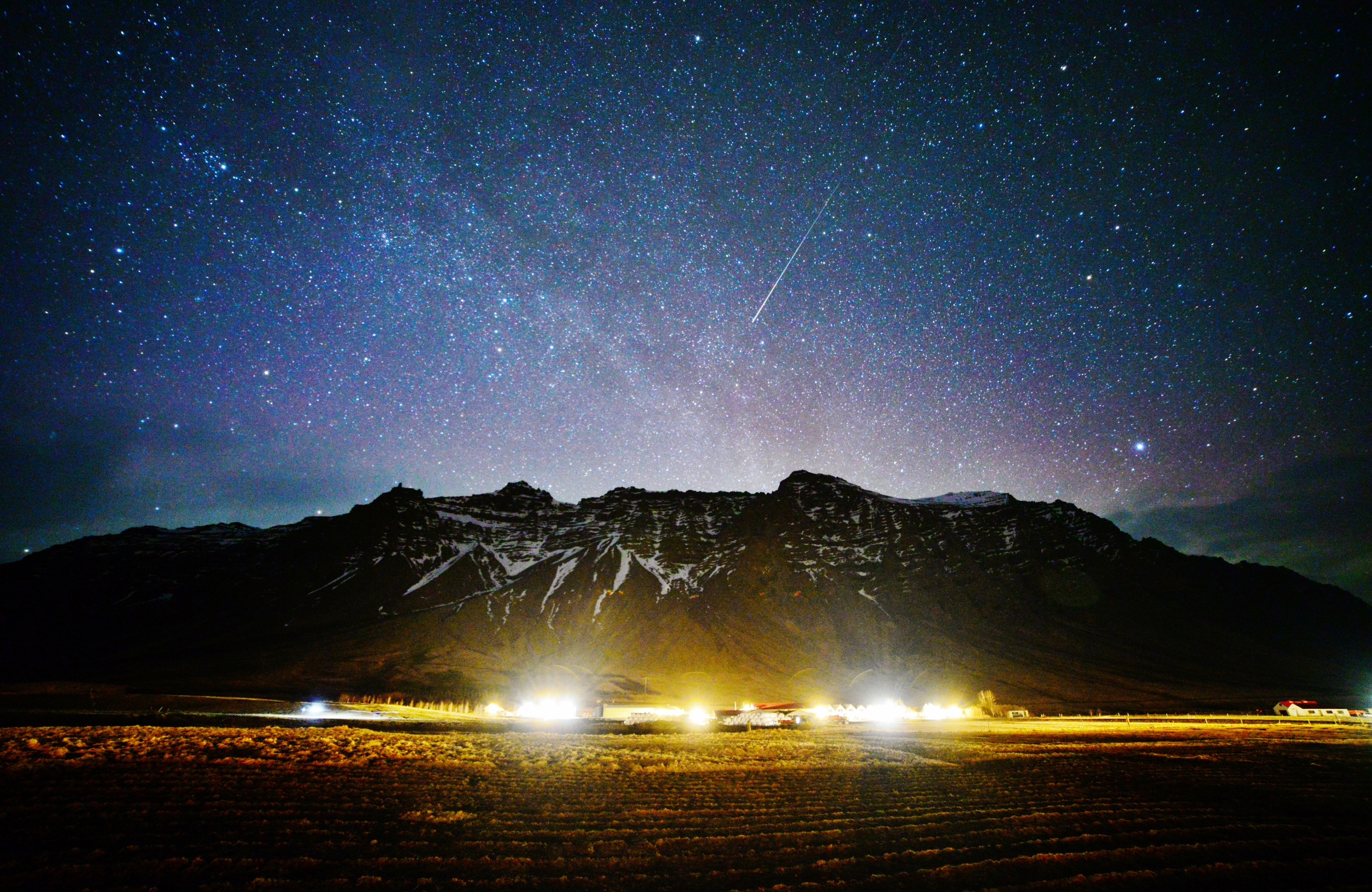 Meteors_012 Icelandic Meteor by James Daniels, Iceland. Equipment: NIKON D610.