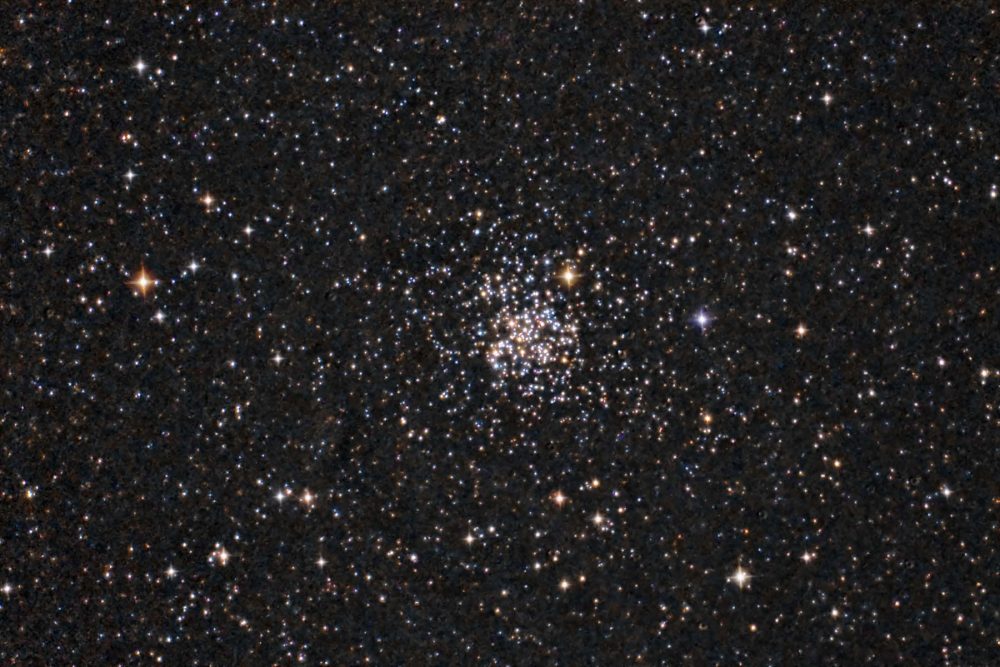 M67 - Open Cluster in Cancer by Bill McSorley, Leeds, UK. Equipment: SW 150P Newtonian, EQ5 GoTo Mount, QHY8L cooled CCD.