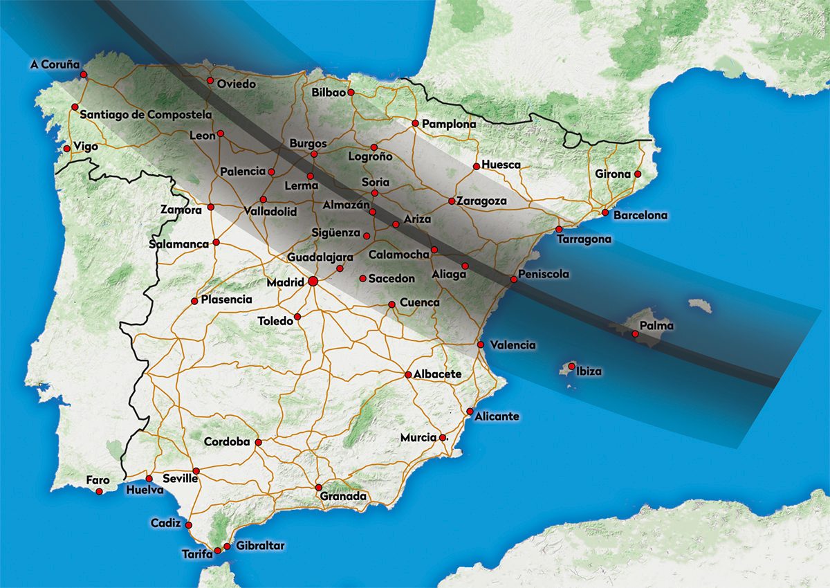 Carte montrant la trajectoire de l'éclipse solaire totale à travers l'Espagne et le Portugal, le 12 août 2026. Crédit : BBC Sky at Night Magazine / Paul Wootton