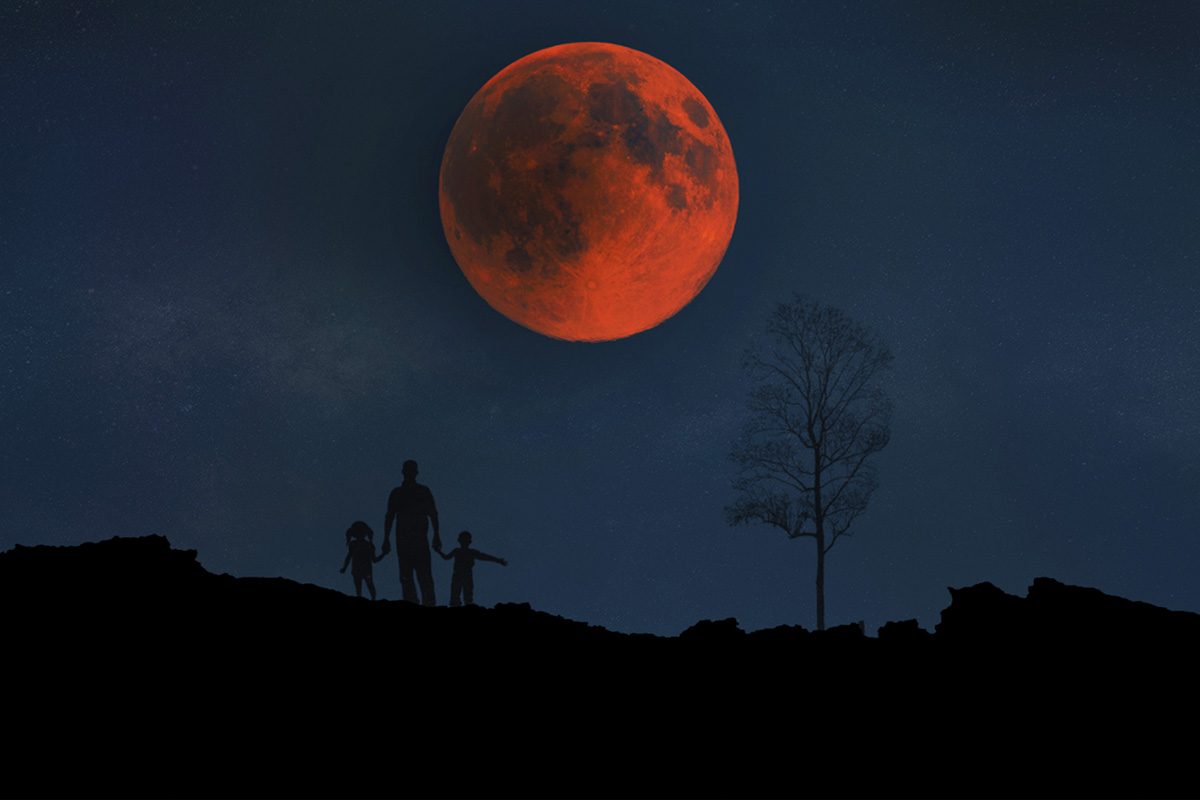 blood moon lunar eclipse