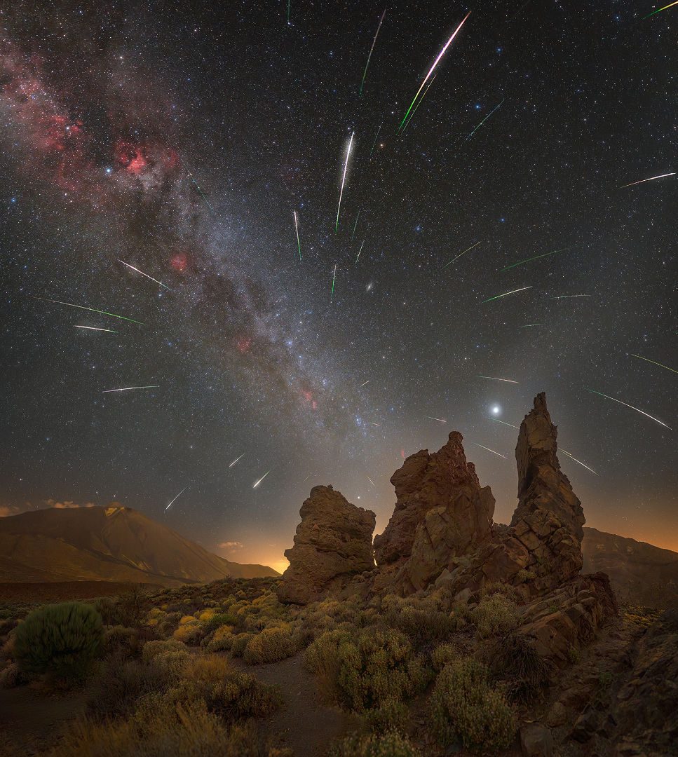 The Perseids captured by  Tomáš Slovinsky, Teide National Park, Tenerife, 10-14 August 2023