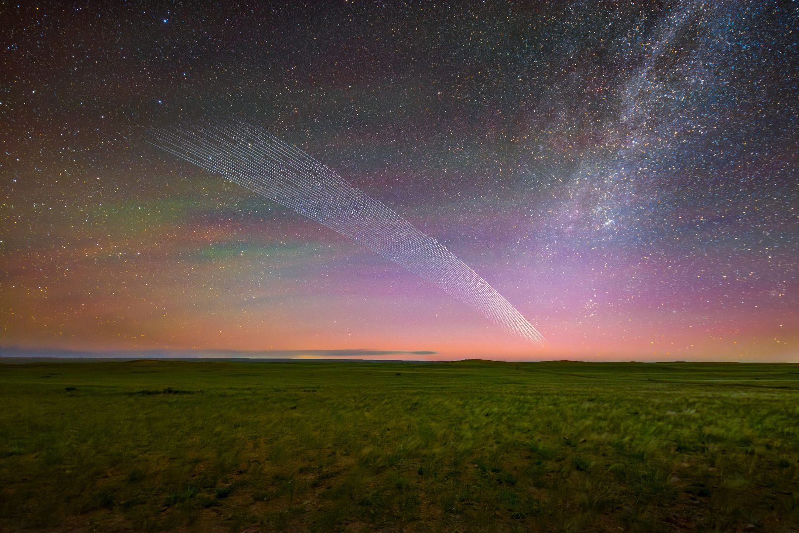Starlink satellite trails Chao Wang, Ulanqab City, Inner Mongolia, China, 2 June 2025 Equipment: Nikon D750 camera, Sigma Art 14mm lens, Marsace ET-2541s tripod