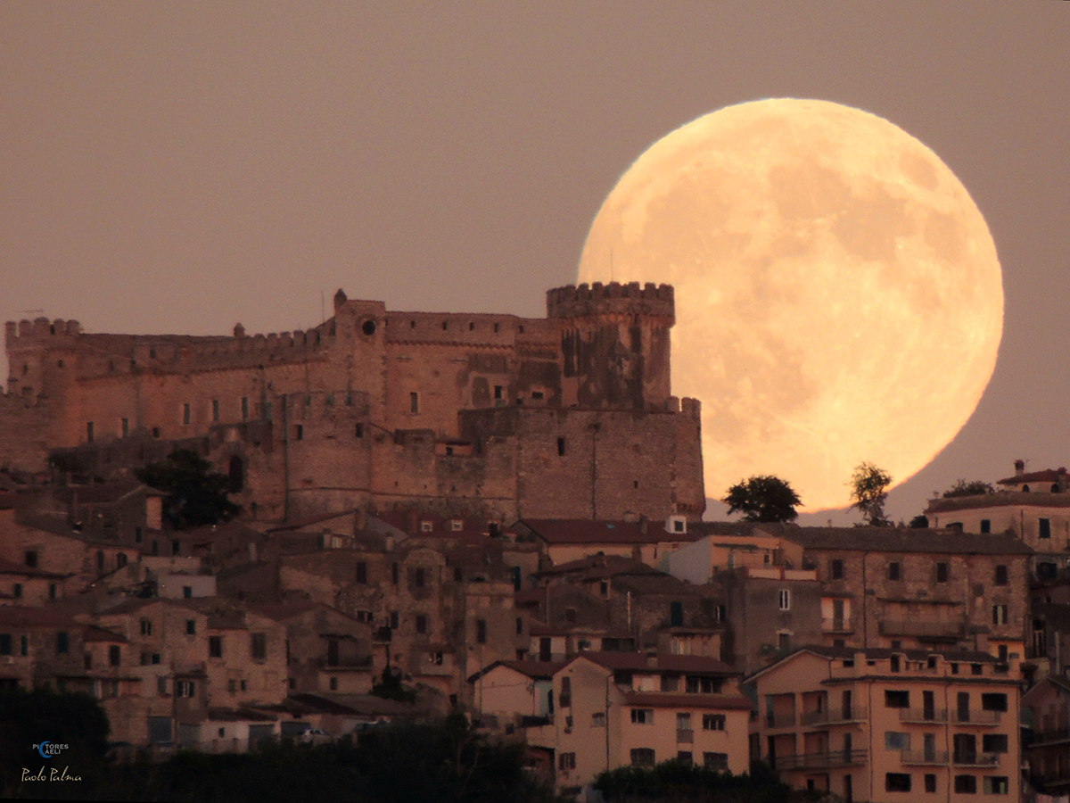 Paolo Palma captured these single shots of the Harvest Moon supermoon rising over the borgo of Nerola near Rome, Italy, 6 October 2025. Equipment: Nikon Coolpix P510 camera