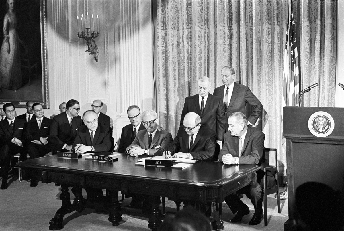 The signing of the Outer Space Treaty. Credit: UN Photo