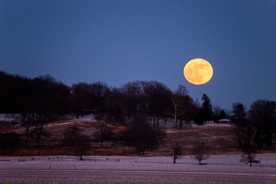 Supermoon Over Central Illinois by Joshua Rhoades, Elkhart, Illinois, USA. Equipment: Canon 6D, Sigma 100-400mm lens.