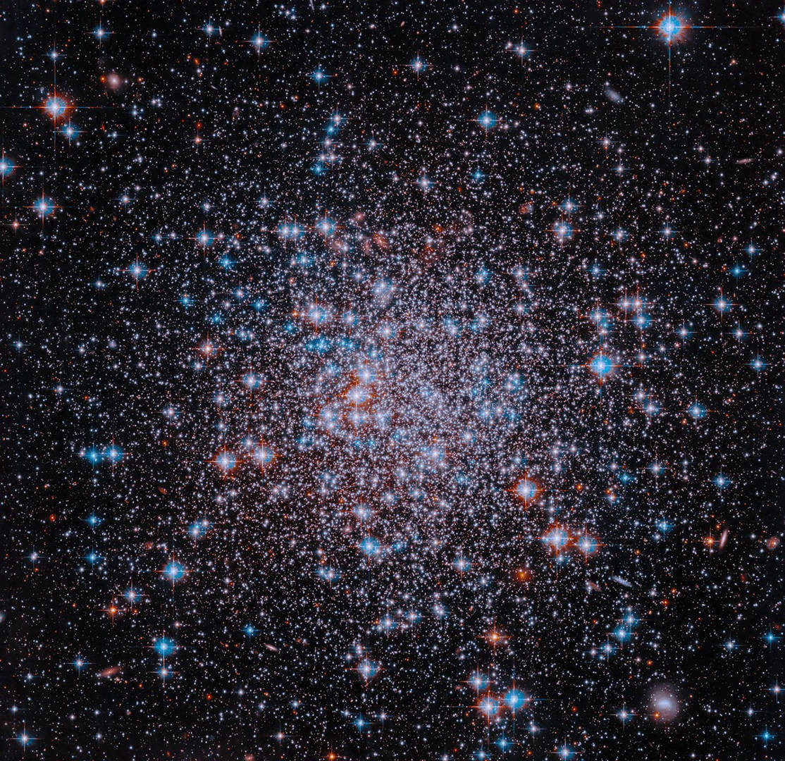 Globular cluster NGC 6426. These ancient star clusters are among the oldest objects in the Universe. Credit: NASA, ESA, and A. Dotter (Dartmouth College). Image processing: Gladys Kober (NASA/Catholic University of America)