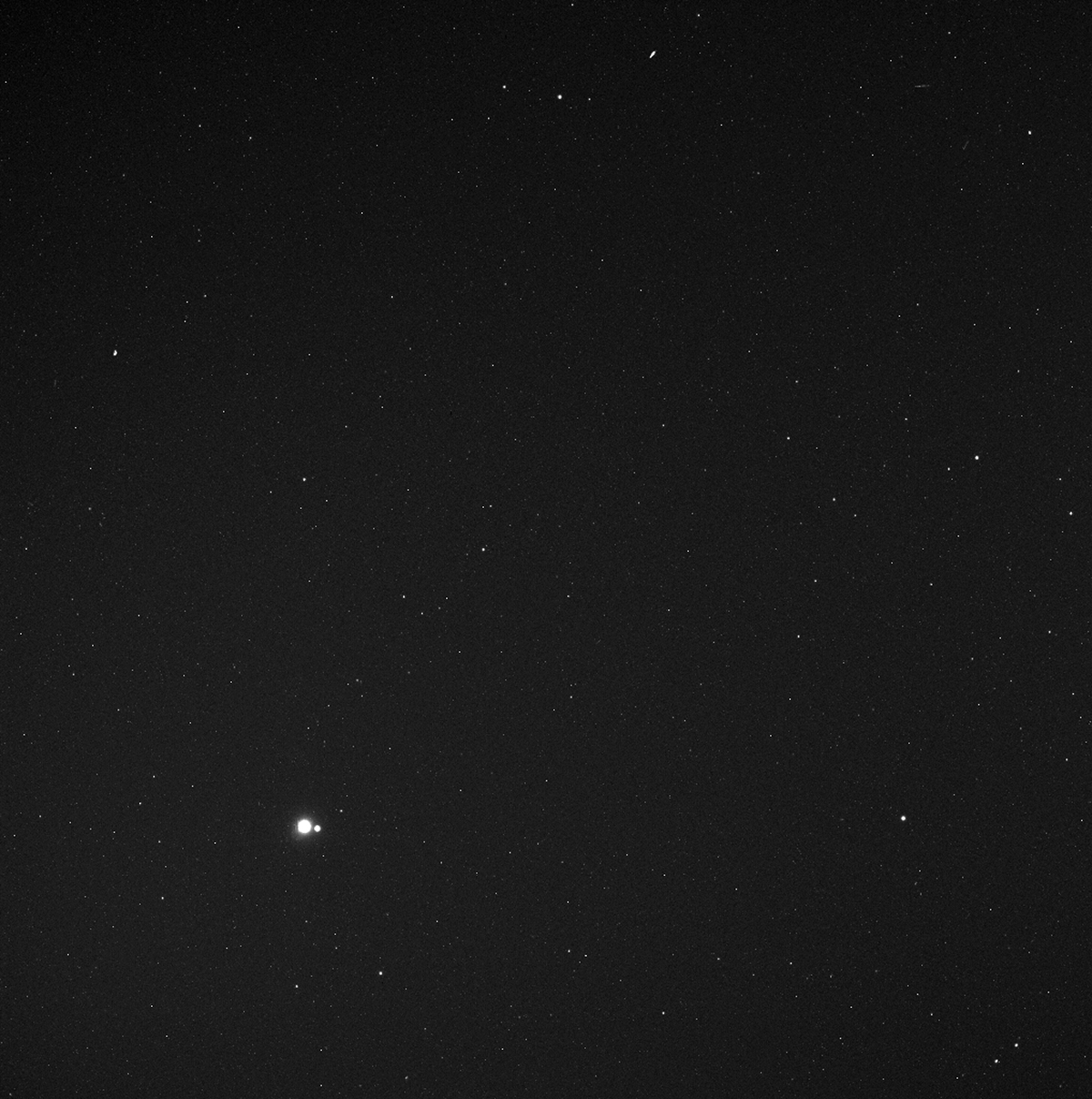 A view of Earth and our Moon as seen by the MESSENGER spacecraft at Mercury, 6 May 2010. Credit: NASA/Johns Hopkins University Applied Physics Laboratory/Carnegie Institution of Washington
