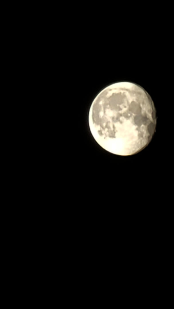 The Moon Matt Harwood, Belvedere, Kent, July 2022 Equipment: Oppo Reno 10x Zoom smartphone, handheld