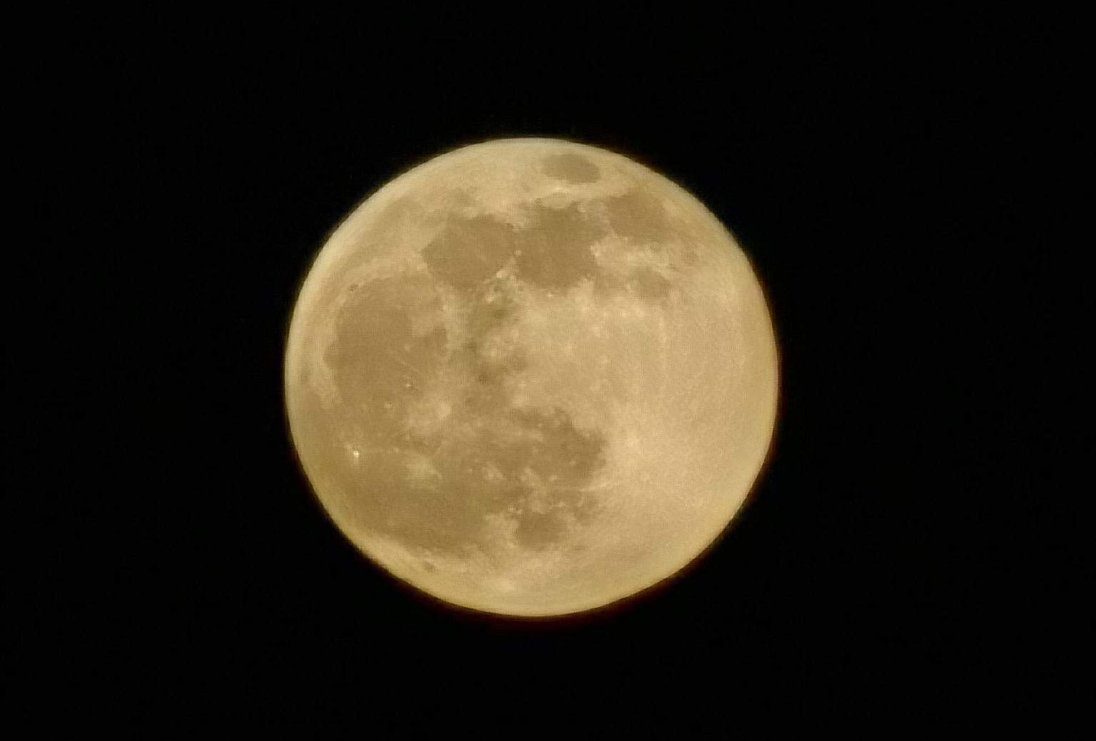 The Moon Rosie Lines, Distington, Cumbria, 7 March 2023 Equipment: Huawei P30 Pro smartphone
