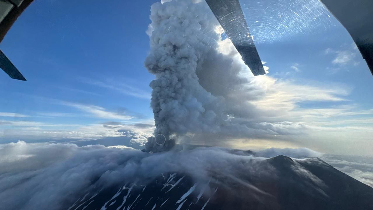 A column of ash erupts from the Krasheninnikov volcano in Russia's eastern Kamchatka region, 3 August 2025. Photo by Sheldovitsky Artem Igorevich / IViS / Handout/Anadolu via Getty Images