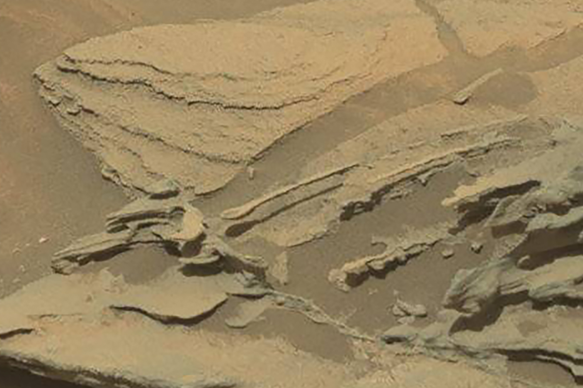 The famous 'floating spoon' formation on Mars. Credit: NASA/JPL-Caltech/MSSS