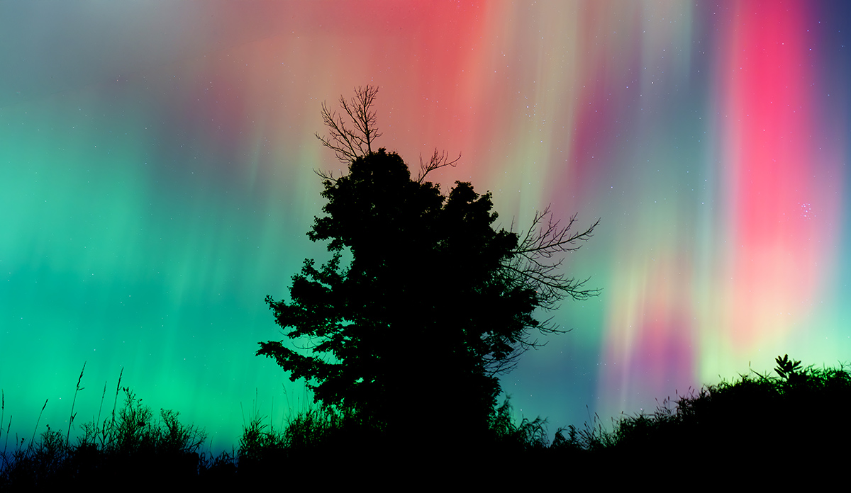 Northern lights captured by Raghuvamsh Chavali on 9-10 October 2024 from Ontario, Canada. Equipment: iPhone 16 Pro Max smartphone, Sony A7III