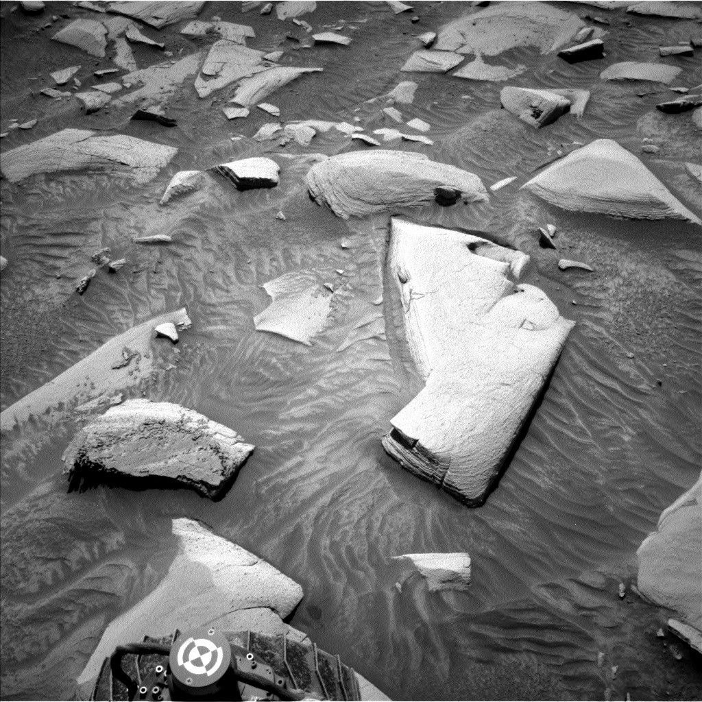 Martian bedrock Mars rover Curiosity, 28 March 2025 Credit: NASA/JPL-Caltech