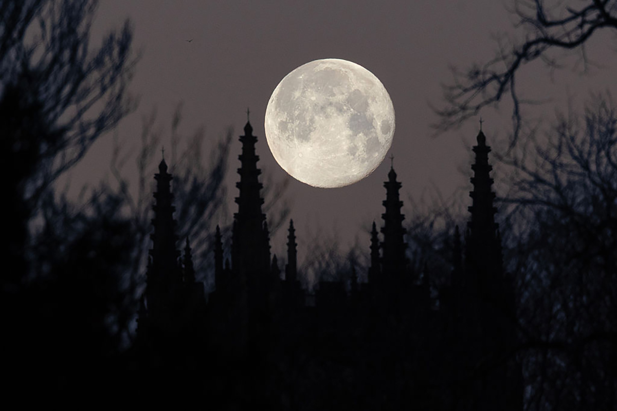 The January Wolf Moon, 2026. Photo by Matt Cardy/Getty Images