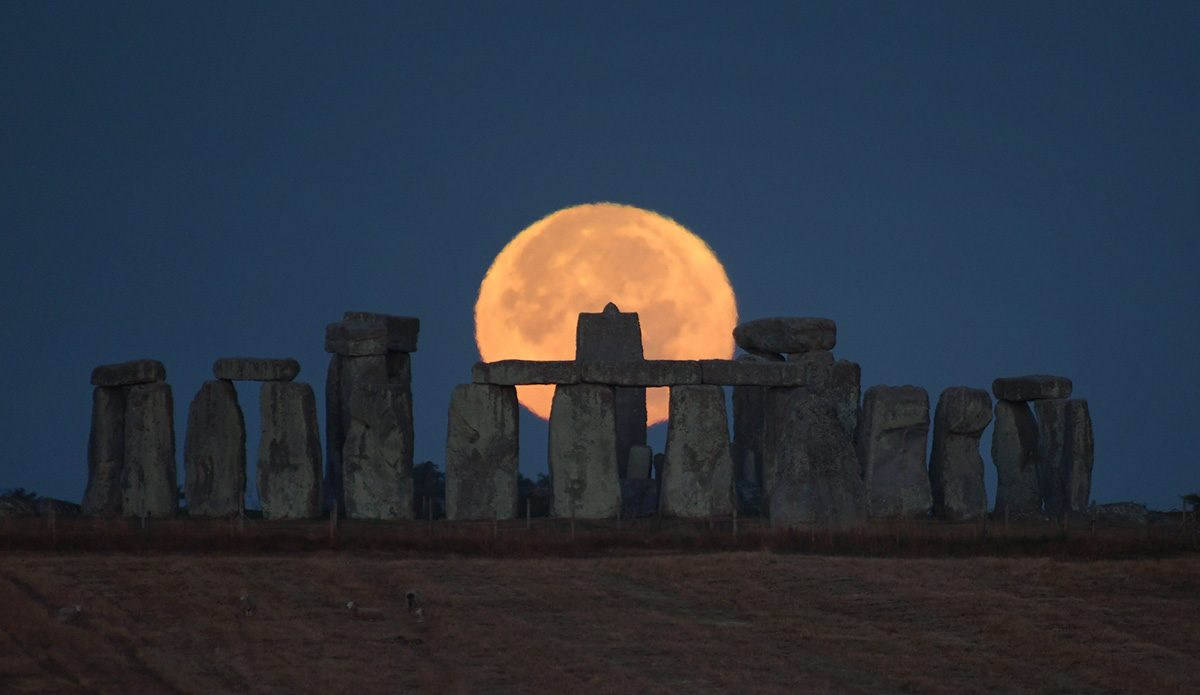 Moon and Stonehenge. Credit: Oversnap / Getty Images