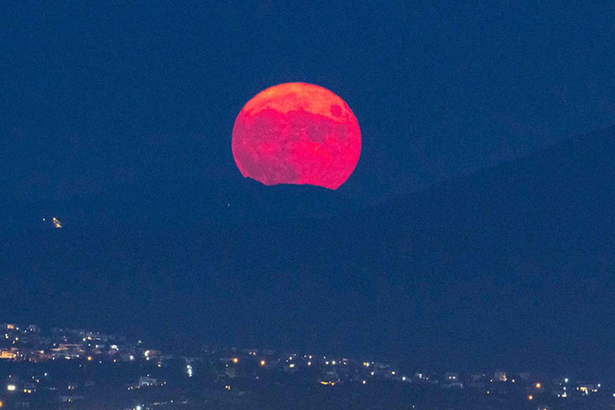 Red full Moon – the August Sturgeon Moon – rising over Thessaloniki, Greece, 22 August 2021. This was a Blue Moon, but as you can see, was actually coloured red. Photo by Nicolas Economou/NurPhoto via Getty Images