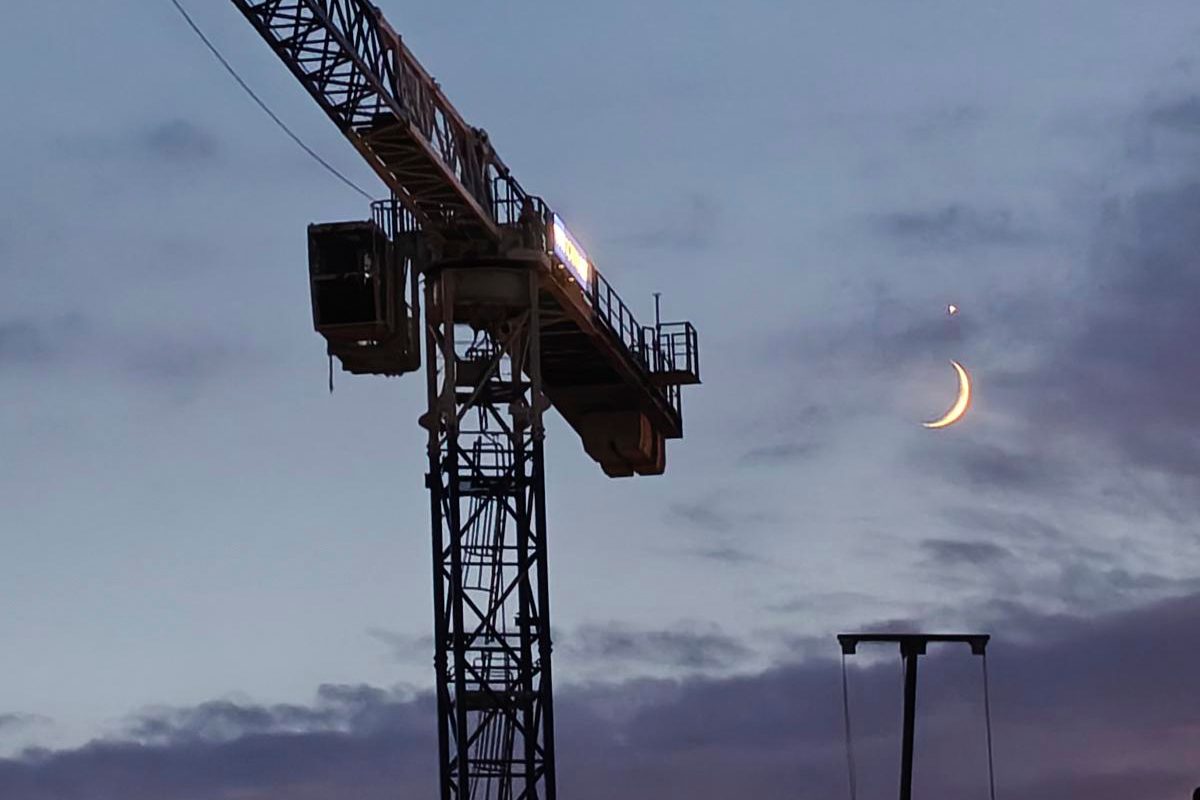 Thanks to Laurel Robertson for sending us this brilliant image of Venus and the crescent Moon captured in the night sky near Ghent University, Belgium, 17 June 2026 with a One Plus 15 smartphone.