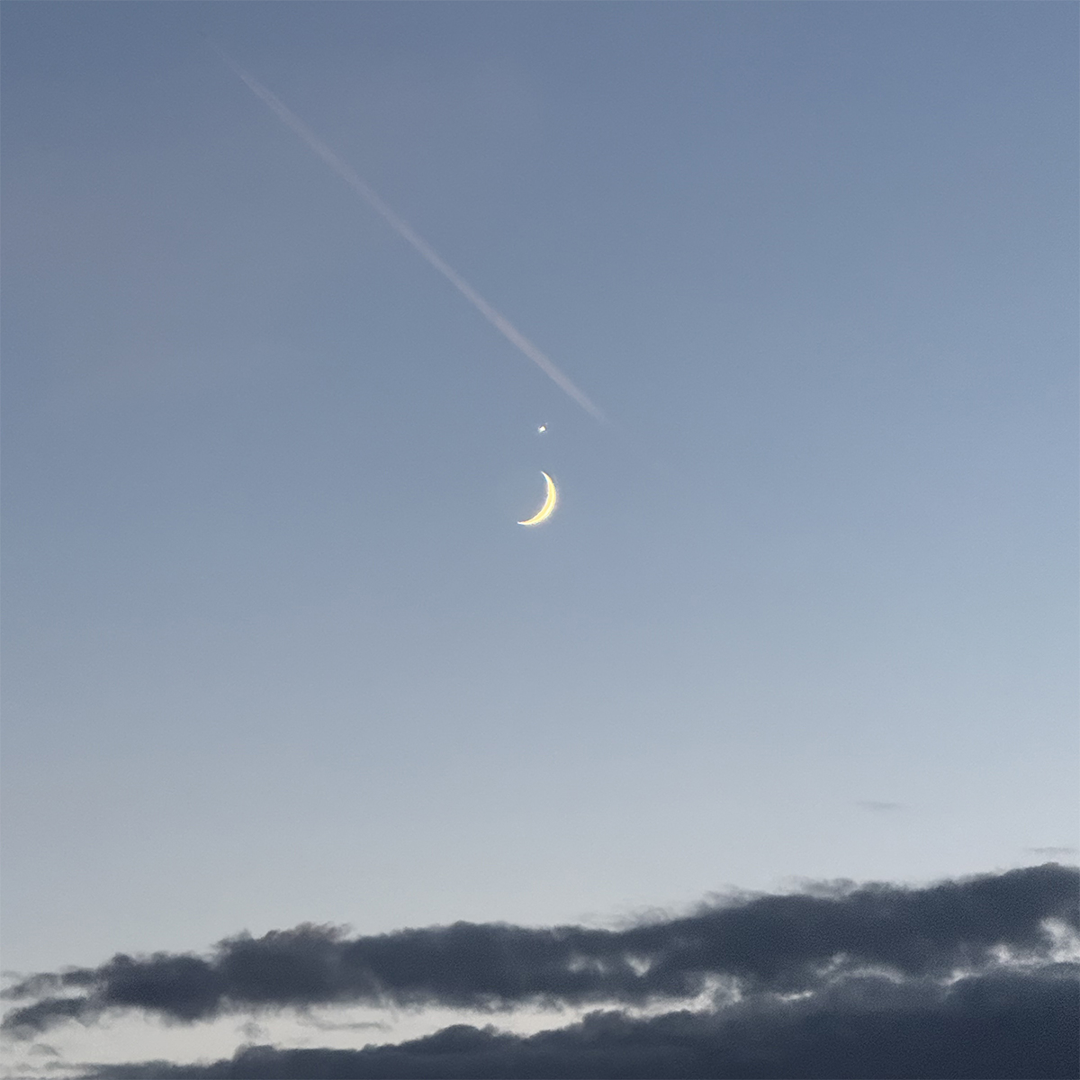 Helene Saskia Bazuin captured this view of Venus and the Moon on 17 June 2026 from the Netherlands, 23:00 local time, using an iPhone