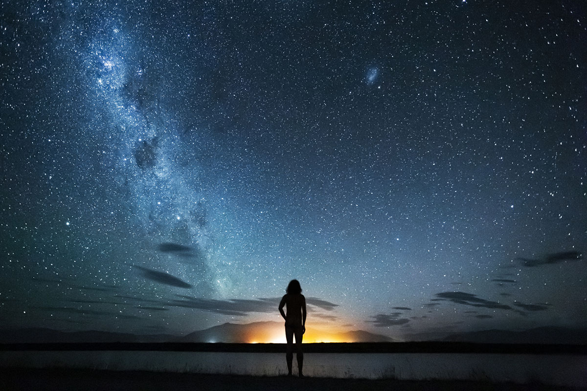Billions upon billions of stars in an infinite Universe. So how come the night sky is dark? Credit: Westend61 / Getty Images