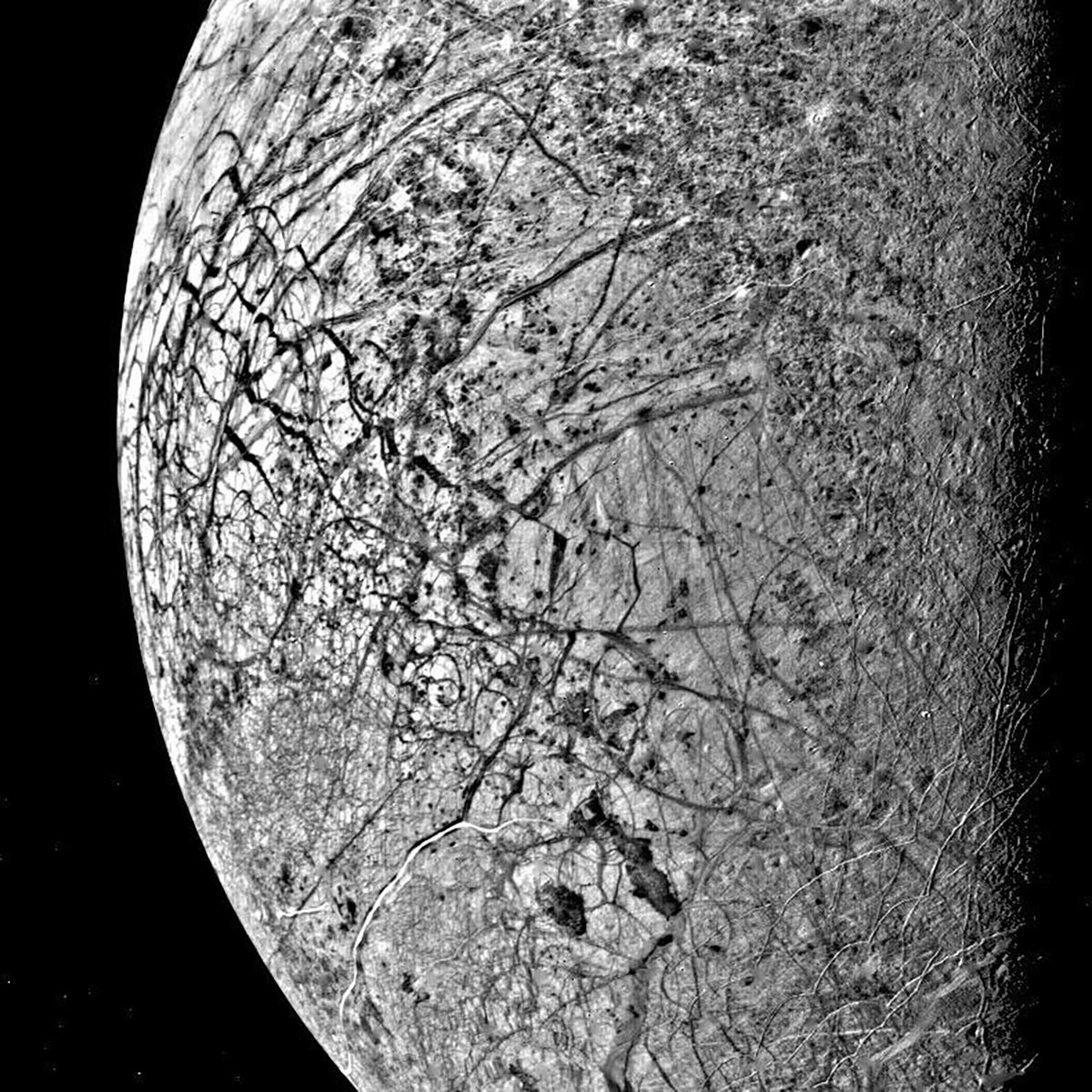 Europa's cracked surface, as seen by the Voyager 2 spacecraft, 9 July 1979. Credit: NASA/JPL