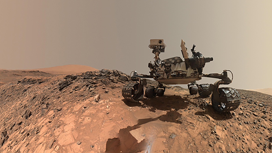 A composite selfie captured by the Mars Curiosity rover during its expedition on lower Mount Sharp. Credit: NASA/JPL-Caltech/MSSS